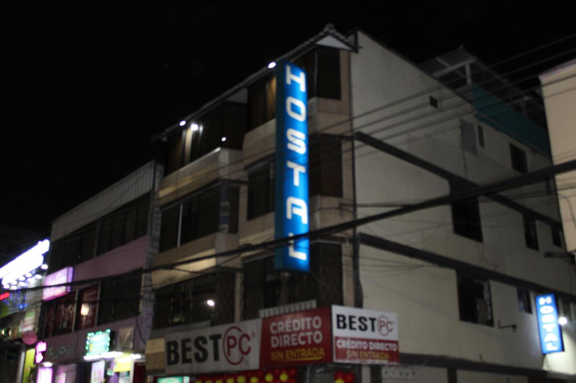Julius Hostal, Desde Las 14 Horas Hasta 12 Del Mediodia Quito Exterior foto