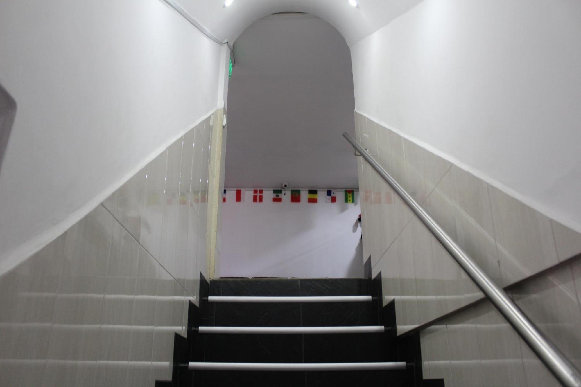 Julius Hostal, Desde Las 14 Horas Hasta 12 Del Mediodia Quito Exterior foto