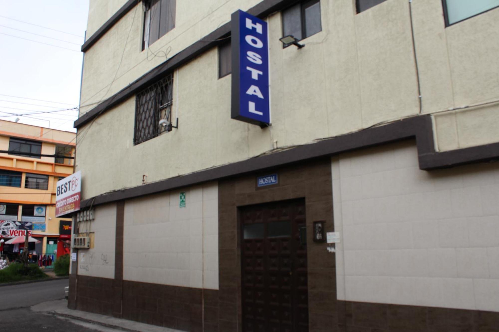Julius Hostal, Desde Las 14 Horas Hasta 12 Del Mediodia Quito Exterior foto